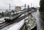 SÜDOSTBAHN 
VORALPENEXPRESS VAE nach St. Gallen und Luzern anlässlich einer Zugskreuzung in Küssnacht am Rigi am 6. Januar 2019. Erkennbar sind der RBDe 4/4 174 sowie die Re 456 093-4 mit dem Werbeanstrich von SERSA.
Foto: Walter Ruetsch