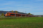 Doppeltraktion, mit den RABe 526 008 und 526 222 fährt Richtung Bahnhof Sissach.