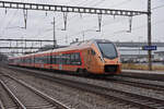 RABe 526 107 Traverso der SOB durchfährt den Bahnhof Rupperswil.