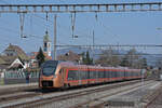 RABe 526 215 Traverso der SOB durchfährt den Bahnhof Rupperswil.