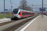 SOB Triebzug Zug der S40 nach Einsiedeln bei der Einfahrt in Pfffikon/SZ.22.03.11