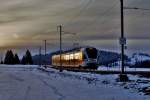 SOB RABe 526 fährt am Abend des 24.11.2015 als S31 nach Biberbrugg in Altmatt vorbei.