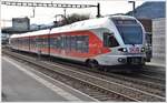 S4 (die rund um den Säntis S-Bahn) mit 526 053-4 nach St.Gallen in Buchs SG. (23.11.2017)