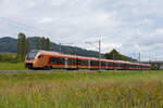 RABe 526 220 Traverso der SOB fährt Richtung Bahnhof Itingen.