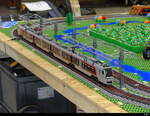SOB - Modell aus Lego / Klickbausteinen Modell von einem Silbrigen Triebzug von Typ RABe 526 ausgestellt in der SOB Werkstätte in Samstagern anlässlich Tag der offen Tür bei der 175