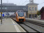 SOB - Triebzug RABe 526 213 + RABe 526 113 bei der Einfahrt im Bahnhof Arth-Goldau am 23.10.2022
