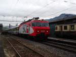 Re 446 018 mit VAE bei der Durchfahrt in Samstagern am 30.11.2007