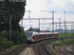 RABe 526 048-4 verlsst am 1.8.08 Samstagern in Richtung Biberbrugg - Einsiedeln.