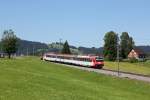 Ein NPZ der Sdostbahn am 27.06.2011 bei Biberbrugg.