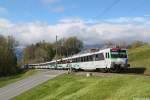 RBDe 561 082 ist am 19.04.2014 als VAE auf dem Weg von Luzern nach St. Gallen, die Aufnahme entstand zwischen Steinerberg und Sattel.