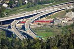 SZU Pendelzug zwischen Brunau und Manegg bei der Abzweigung zum Uetlibergstrassentunnel. (29.04.2016)