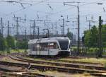 Am 14.05.2015 hatten wir als Ziel Winterthur in der Schweiz auf der Agenda. Bevor es aber los ging hatten wir noch ein wenig Zeit zu einem Stadt- und Bahnhofsbummel in Singen. Stadler GTW 2/6 738-0 der Thurbo AG ist als S22 nach Bülach unterwegs zum Bahnhof Singen. 2 Stunden später werden auch wir in den Thurbo einsteigen. 