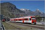In Martigny wartet der Region Alpes NINA RABe 525-039 auf die Abfahrt nach Le Châble. Durch die laufende Inbetriebnahme der EVO RABe 733 ist das Ende der Einsätze der Region Alpes NINA absehbar. 

9. April 2026