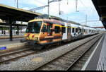tpf - Ex SBB  ABt 50 85 39-43 812-9 mit Werbung f�r K�sefondue im Bahnhof Neuenburg am 04.10.2026