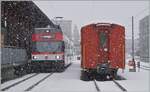 Der ex CEV Be 2/6 7004  Montreux, nun als Be 125 013 bei der Zentralbahn wartet bei garstigem Wetter in Innertkichen auf Abfahrt nach Meiringen.
