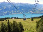 Seilbahn Beatenberg (1127,30 m.ü.M.) – Niederhorn (1935 m.ü.M.) 1946 wurde das Niederhorn mit einer Sesselbahn vom Dorf Beatenberg auf die Bergspitze erschlossen.