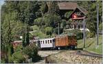 50 Jahre Blonay Chamby - MEGA BERNINA FESTIVAL: Zwischen Chernex und Sonzier fährt die B-C Bernina Bahn Ge 4/4 81 mit dem Riviera Belle Epoque Zug Richtung Chaulin.