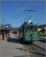 Die Saison 2026 der Blonay Chamby Bahn ist eröffnet: In Blonay ist das Berner Tram Ce 2/2 52 (Baujahr 1914) von Chaulin kommend eingetroffen und eröffnet als erster Zug nach Chaulin die Saison 2026

2. Mai 2026 