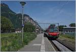 Heute hat Vouvry keine Weichen und Nebengleise mehr und ist somit vom Bahnhof zur Haltestelle geworden, aber allen Stilllegungsdrohung zum Trotz verkehren nun wieder Stündlich Region Alps