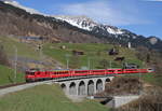 614 mit dem RE 1350 (St.Moritz-Landquart) bei Saas 31.3.19