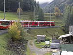 Blick vom Aussichtswagen auf den Bernina Express bei der Fahrt in Richtung Tirano (Italien) am 10.