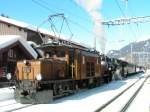  Davosrundfahrt  Klosters ist erreicht,(Wasser nehmen fr die Dampflok)nun geht es weiter nach Davos.Klosters 06.02.05  