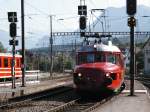RhB Jubilum 100 Jahre Albulalinie,Einfahrt des  Roten Pfeil  von Bern kommend in den Bhf.Chur.(29.06.03)