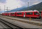 ABe 8/12 3505  Giovanni Segantini  (Stadler ALLEGRA) der Rhätischen Bahn (RhB) ist im Bahnhof Landquart (CH) abgestellt.