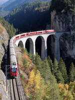 Capricorn ABe 8/16 5780 befährt als IR38 von St.