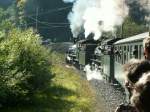 Nach 10 Jahren wieder eine Fahrt mit Dampf Doppeltraktion der  beiden Loks G 4/5 Nr.107 und 108 zusammen.Hier mit Volldampf in Richtung Klosters und Davos.16.09.07