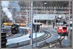 G 4/5 108 und Ge 4/4 I 610 warten in Reichenau-Tamins auf die Weiterfahrt nach Valendas-Sagogn. (21.12.2013)