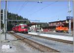Be 4/4 515 Pendel nach Rh�z�ns und Tm 120 in Reichenau-Tamins.