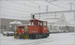 Tm 2/2 120 bei feftigem Schneetreiben in Landquart.