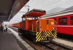 Ge 3/3 215 steht am 21.7.2016 im Bahnhof Samedan.