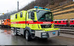 RhB Xm 2/2 27805 / Poschiavo, 10. Februar 2024<br>
Ja, dieses Tanklöschfahrzeug der Feuerwehr Poschiavo ist tatsächlich als Bahndienstfahrzeug bei der RhB zugelassen. Insgesamt 6 dieser Fahrzeuge sind seit 2017 bei verschiedenen Feuerwehren im Kanton Graubünden im Einsatz. Weitere Infos zu den Fahrzeugen unter <a href= https://www.info24news.net/rhbinterventionsfahrzeuge/ >https://www.info24news.net/rhbinterventionsfahrzeuge/</a>.
