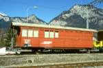 RhB - Xk 9035 II am 27.02.1998 in Reichenau - Montagewagen - 2-achsig mit 2 offenen Plattformen - Baujahr 1903 - SIG - Gewicht 7,74t - Ladegewicht 3,00t - LP 11,40 m - zulssige Geschwindigkeit