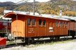 RhB - Xk 9039 am 18.10.1998 in Samedan - Mannschaftswagen - 2-achsig mit 2 offenen Plattformen - Baujahr 1897 SIG - Gewicht 8,37t - Ladegewicht 0,00t - LP 9,50 m - zulssige Geschwindigkeit 60 km/h -