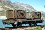 RhB - Xk 9040 III am 29.08.1993 in Ospizia Bernina - Kehrichtwagen - 2-achsig mit 1 offenen Plattform - Baujahr 1906 Staud - Gewicht 7,10t - Ladegewicht 12,00t - LP 7,84 m - zulssige Geschwindigkeit