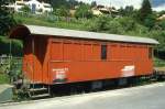 RhB - Xk 9042 II am 15.05.1994 in Thusis - Werkzeugwagen BM3 - 2-achsig mit 2 offenen Plattformen - Baujahr 1903 SIG - Gewicht 8,20t - Ladegewicht 2,00t - LP 10,44 m - zulssige Geschwindigkeit
