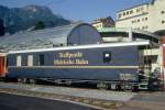RhB - Xa-v 9399 am 05.06.1993 in Thusis - gedeckter Dienstwagen 4-achsig (Treffpunktwagen/Infowagen der RhB) - Baujahr 1913 - SWS - Gewicht 15,70t - Zuladung 5,00t - LP 14,43m - zulssige