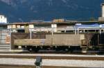RhB - Xk 9055 II am 06.09.1996 in Thusis - Niederbord-Dienstwagen mit Rampe (Transportwagen fr HYSTER) - 2-achsig mit 1 offenen Plattform - Baujahr 1906 - Staud - Gewicht 5,69t - Ladegewicht 12,00t -