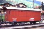 RhB - Xk 9062 am 28.05.1992 in Rueun - Werkzeugwagen (BM 2) 2-achsig mit 2 offenen Plattformen - Baujahr 1903 - SIG - Gewicht 9,00t - Ladegewicht 2,00t - LP 9,50 m - zulssige Geschwindigkeit