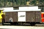 RhB - Xk 9066 II am 10.05.1994 in Davos Platz - Materialwagen (BM 5) 2-achsig mit 1 offenen Plattform - Baujahr 1900 - VSB - Gewicht 7,38t - Ladegewicht 12,50t - LP 8,45 m - zulssige Geschwindigkeit Aufkleber 60 km/h - 3=27.08.1984 Lebenslauf: ex RhB K 694 - 1911 K 5294 - 1950 K1 5702 - 1969 Gbk 5702 - 1988 Xk 9066 II - 05/2004 Abbruch
