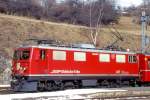 RhB - Ge 4/4I 607  SURSELVA  am 02.02.1998 in FILISUR - STRECKEN-LOKOMOTIVE - bernahme 24.04.1953 - SLM4082/MFO/BBC - 1184 KW - Gewicht 48,00t - LP 12,10m - zulssige Geschwindigkeit 80 km/h.
