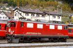 RhB - Ge 4/4I 608  MADRISA  am 16.10.2000 in SAMEDAN - STRECKEN-LOKOMOTIVE - bernahme 06.06.1953 - SLM4083/MFO/BBC - 1184 KW - Gewicht 48,00t - LP 12,10m - zulssige Geschwindigkeit 80 km/h.