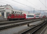 Ge 4/4 I 608 mit Ap, 2 Bp und BDt 1723 als RE 1327 in Landquart, 22.01.2011.