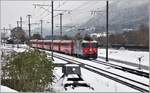 RE1732 mit Ge 4/4 II 627  Reichenau-Tamins  in Felsberg. (19.11.2017)