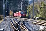 Ein letztes Mal konnte man gestern hier Fotos machen vor dem Anschluss der neuen Brücke. RE1744 mit der Ge 4/4 II 613  Domat/Ems  aus Disentis mit der provisorischen Weiche Richtung Oberland. (03.11.2018)