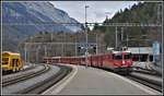 RE1240 mit Ge 4/4 II 632  Zizers  nach Disentis/Mustér in Reichenau-Tamins. (02.04.2019)