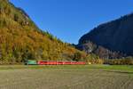 Ge 4/4 II 621 mit einem Regio am 03.11.2017 bei Malans.